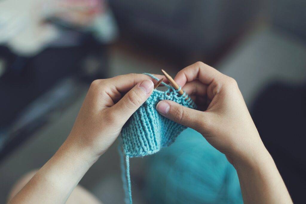 knitting as a hobby for lazy people
